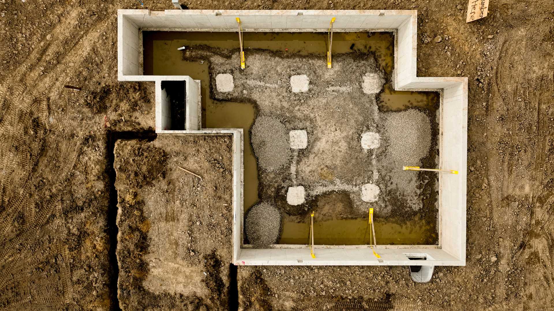 Foundations & Concrete Walls Foundations & Concrete Walls